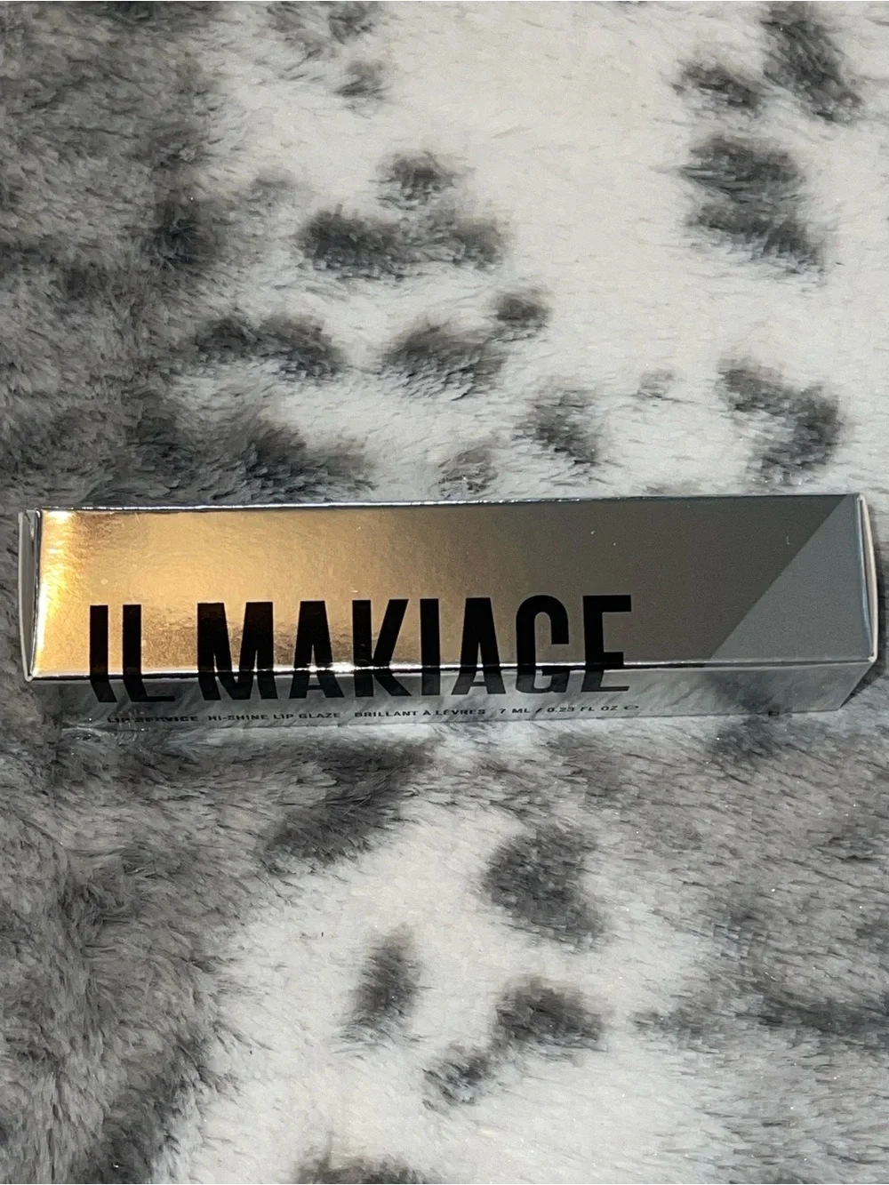 IL Makiage lip service gloss